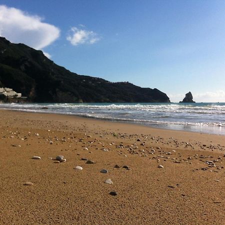 Sandy Coast Hospitality Lägenhet Agios Gordios  Exteriör bild
